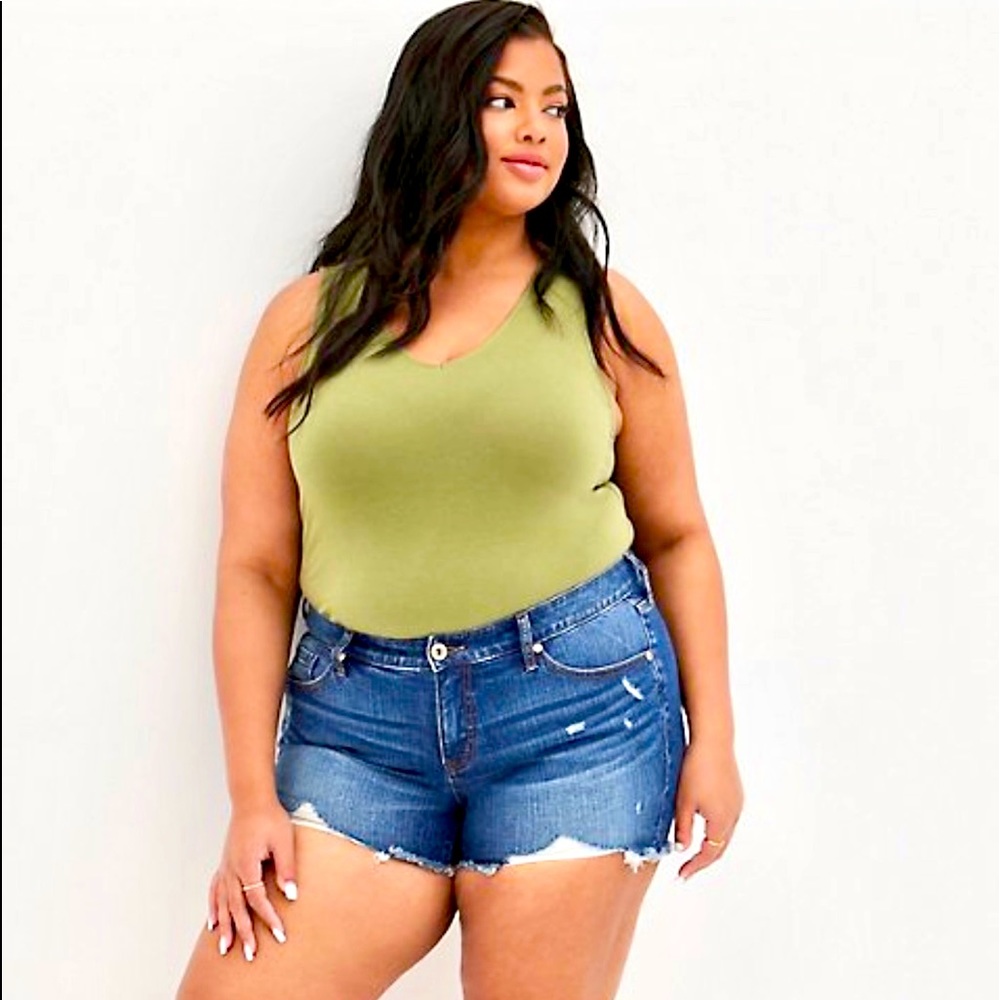 Torrid Deep v neck foxy green tank top